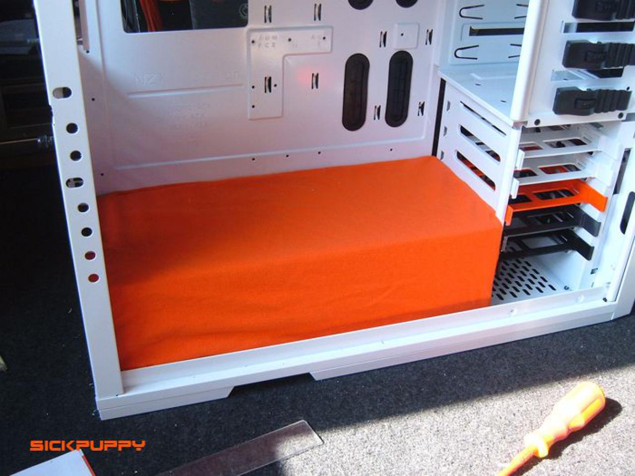 [26/05/2011] Contest-Casemod: NXZT Phantom in weiß-oranger Bienenwaben-Optik (42)