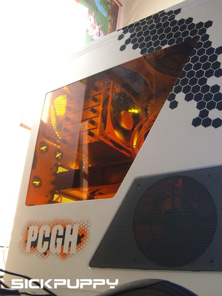 [26/05/2011] Contest-Casemod: NXZT Phantom in weiß-oranger Bienenwaben-Optik (71)