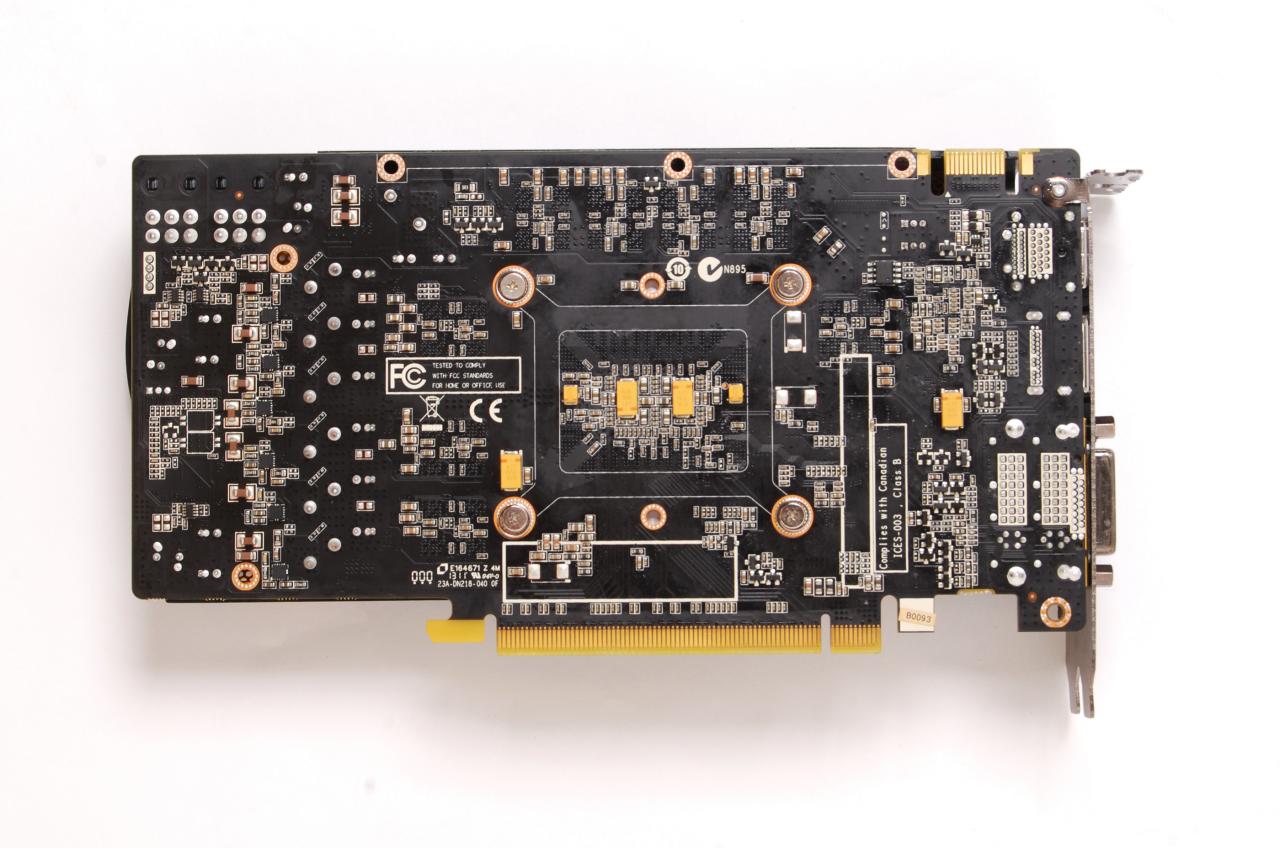 [31/05/2011] Zotac stellt Geforce GTX 560 Multiview auf der Computex (3)