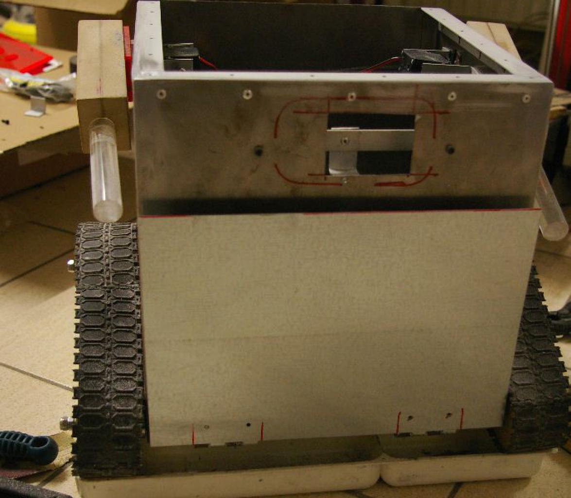[27/05/2011] Spitzen-Casecon: Wall-E-PC fährt durch die Gegend und sieht dreidimensional (42)