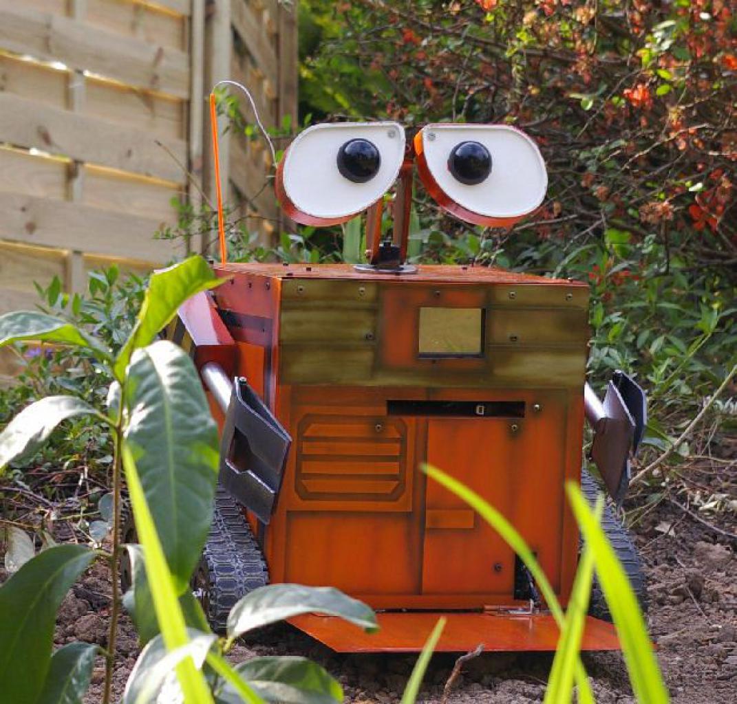 [27/05/2011] Spitzen-Casecon: Wall-E-PC fährt durch die Gegend und sieht dreidimensional (82)