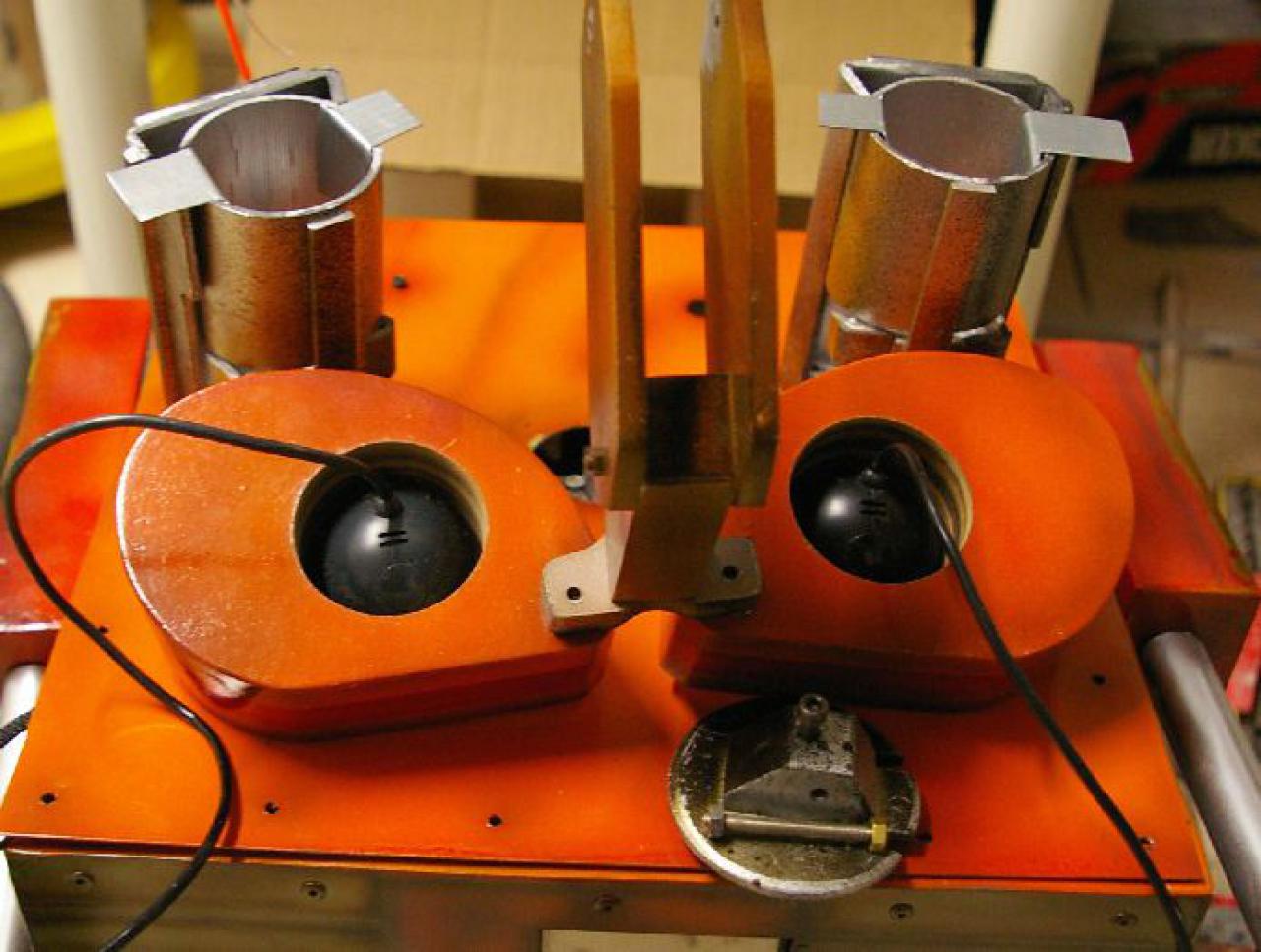 [27/05/2011] Spitzen-Casecon: Wall-E-PC fährt durch die Gegend und sieht dreidimensional (92)
