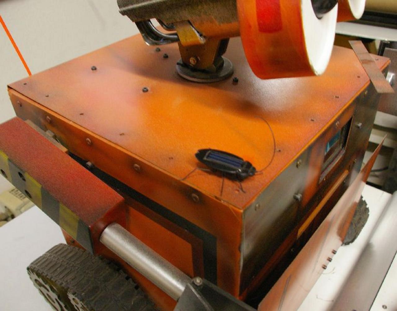 [27/05/2011] Spitzen-Casecon: Wall-E-PC fährt durch die Gegend und sieht dreidimensional (96)