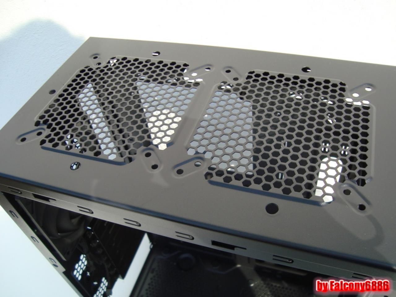 [11/05/2011] Das Bitfenix-Shinobi-Gehäuse im PCGHX-Test: Top-Kühlung und Design zum niedrigen Preis? (5)