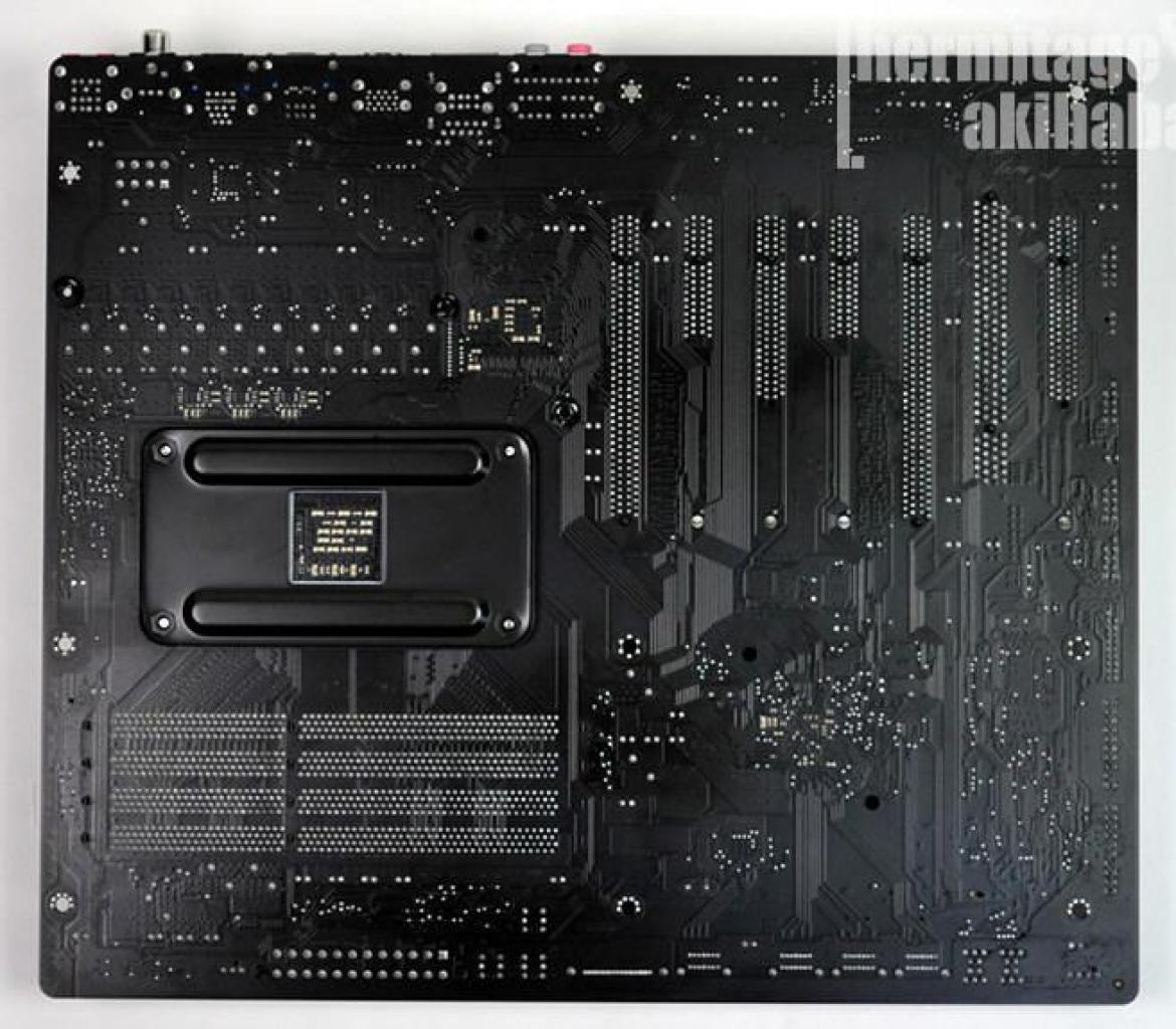 [23/05/2011] GA-990FXA-UD7: Gigabyte High-End-Mainboard für Bulldozer im Detail (2)