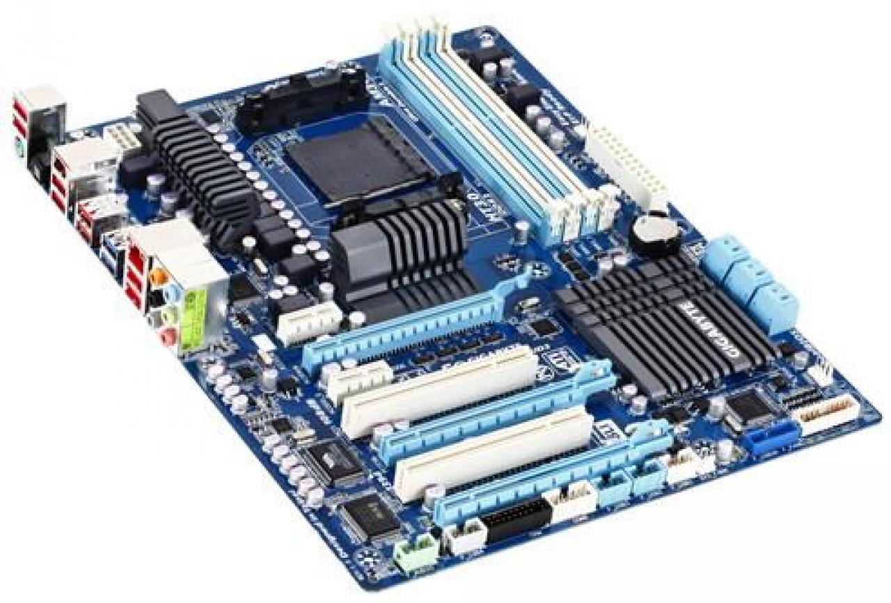 [30/05/2011] Gigabyte AM3+-Mainboard - GA-990XA-UD3 (5)