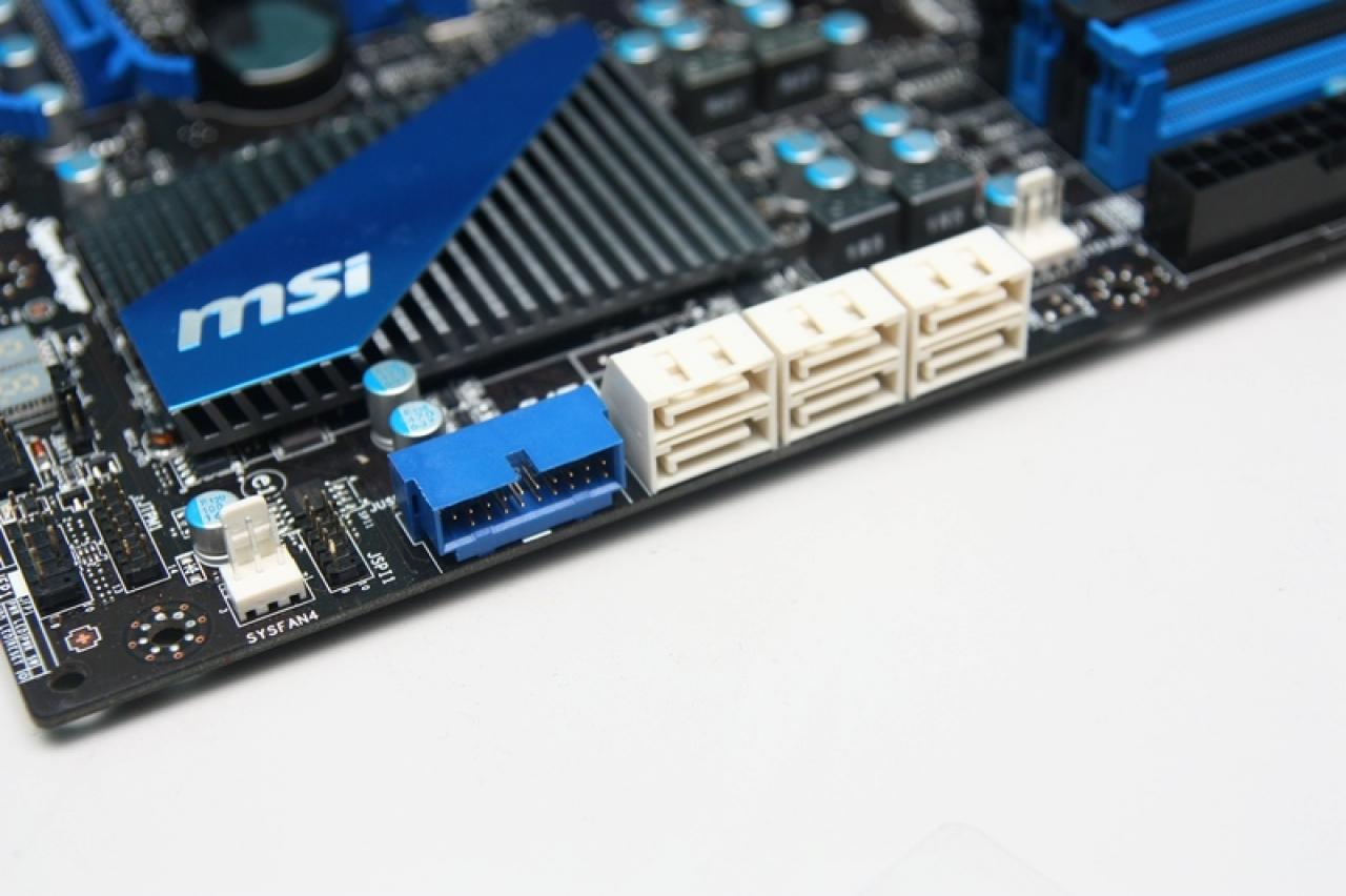 [19/05/2011] MSI 990FXA-GD80: Details zum High-End-AM3+-Mainboard aufgetaucht (3)