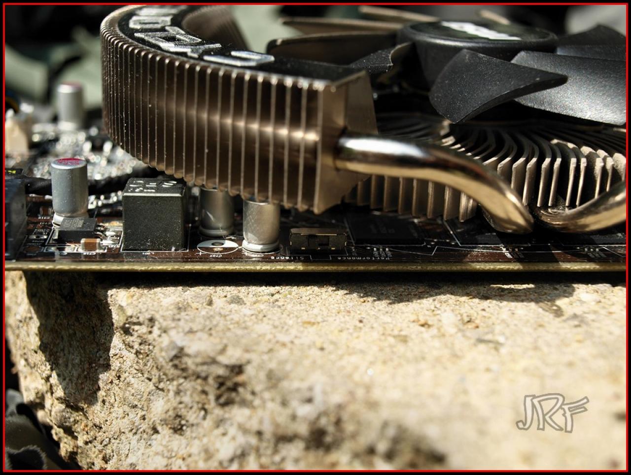 [04/05/2011] Die MSI R6850 Cyclone im PCGHX-Test: Viel Leistung für wenig Geld? (6)