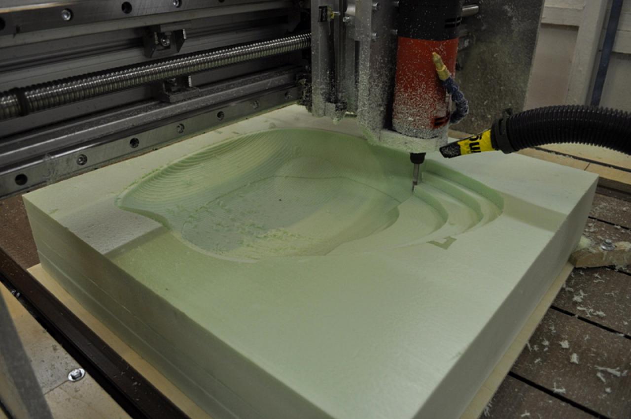 [20/05/2011] Nautilus: Eine tolle Carbon-Casecon entsteht mit selbst gebauter CNC-Fräse (15)
