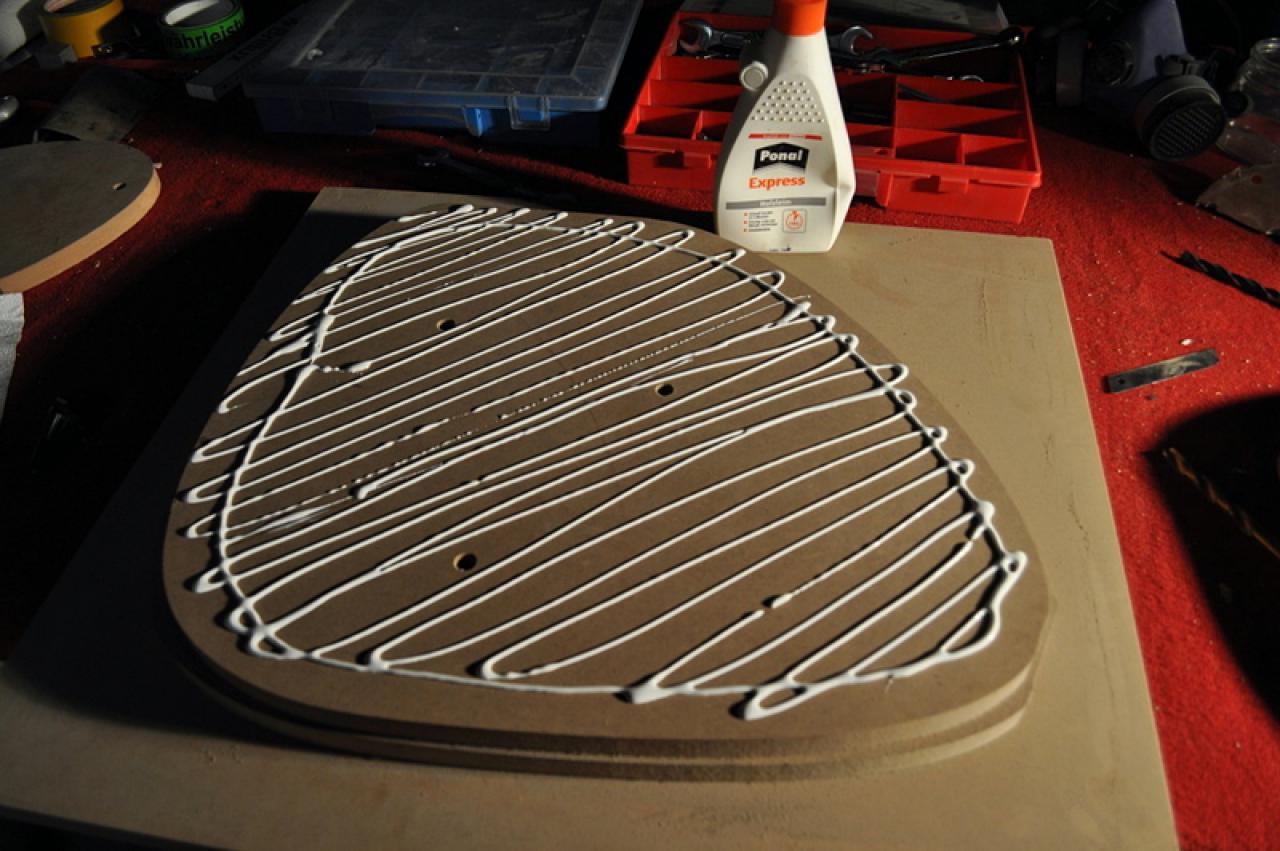 [20/05/2011] Nautilus: Eine tolle Carbon-Casecon entsteht mit selbst gebauter CNC-Fräse (21)