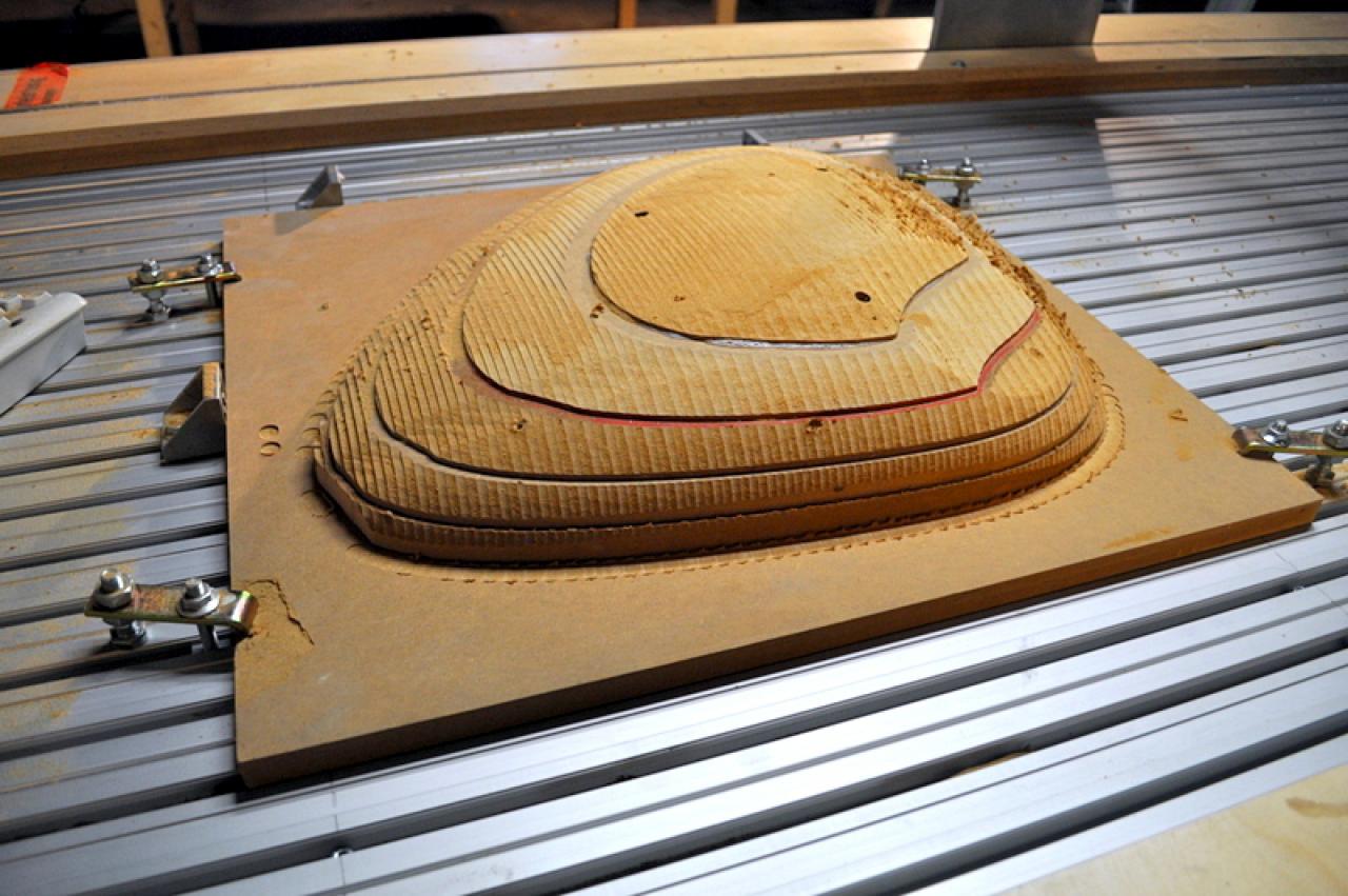 [20/05/2011] Nautilus: Eine tolle Carbon-Casecon entsteht mit selbst gebauter CNC-Fräse (24)