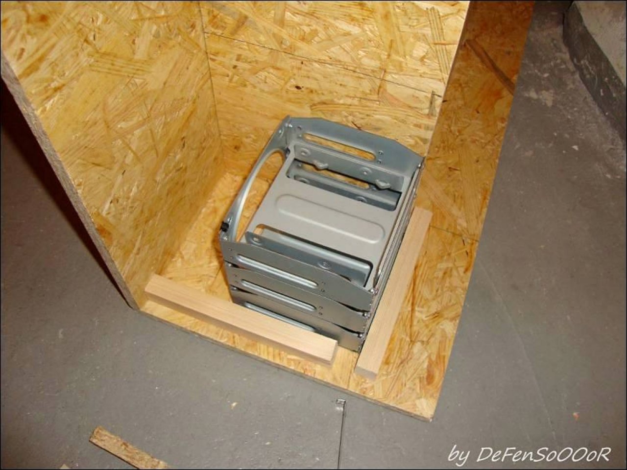 [06/05/2011] Tolles Casecon-Projekt: Hier entsteht ein PC in Stalker-Optik (59)