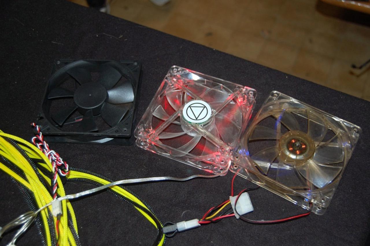 [20/05/2011] Update: Die knallgelbe Chaos-Casemod ist fertig (9)