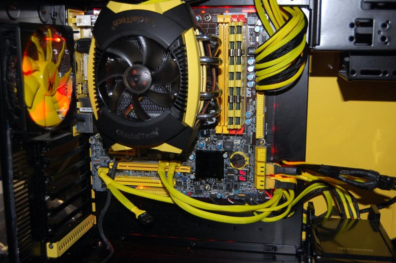 [20/05/2011] Update: Die knallgelbe Chaos-Casemod ist fertig (21)