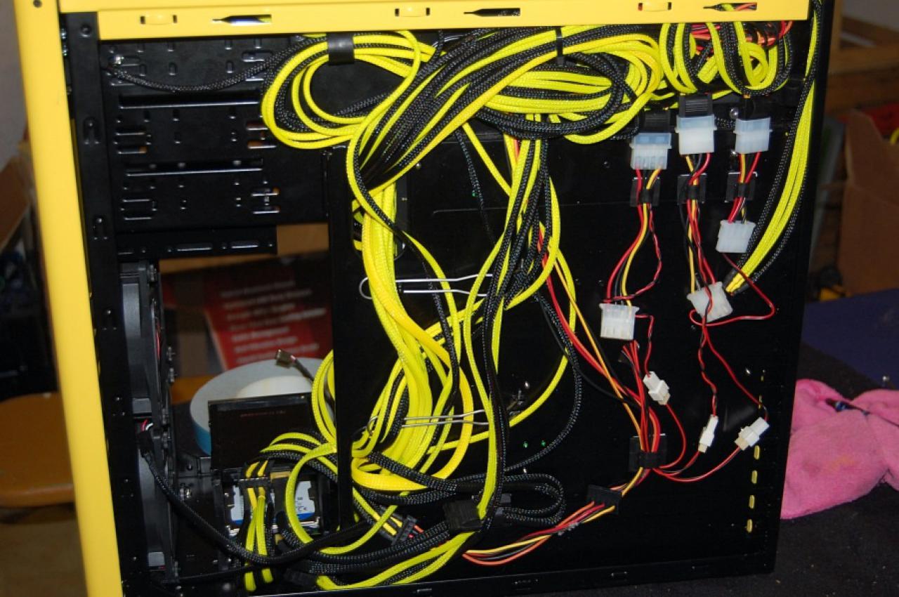 [20/05/2011] Update: Die knallgelbe Chaos-Casemod ist fertig (25)