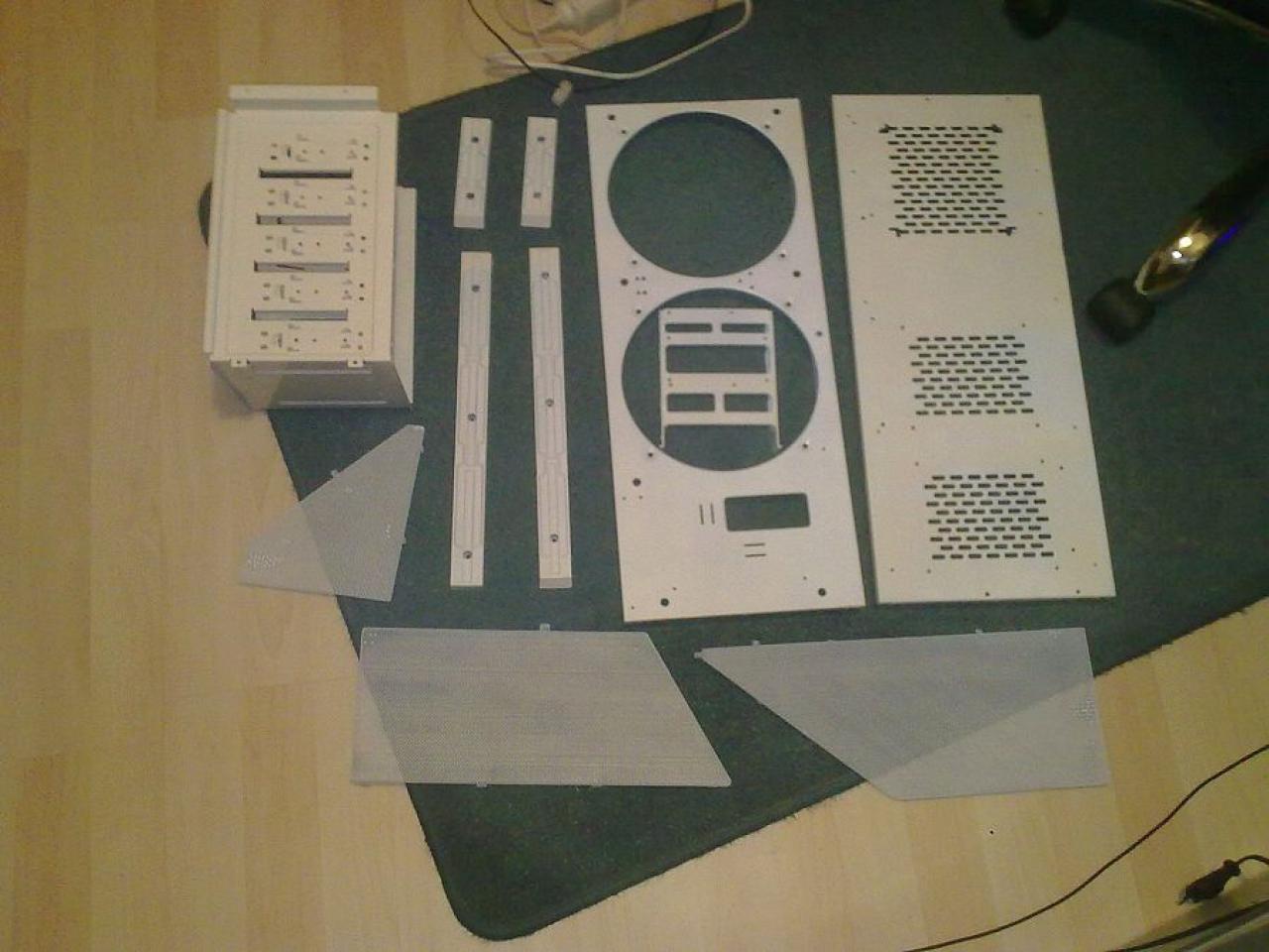 [26/05/2011] Contest-Casemod: NZXT Phantom goes Lamborghini (4)