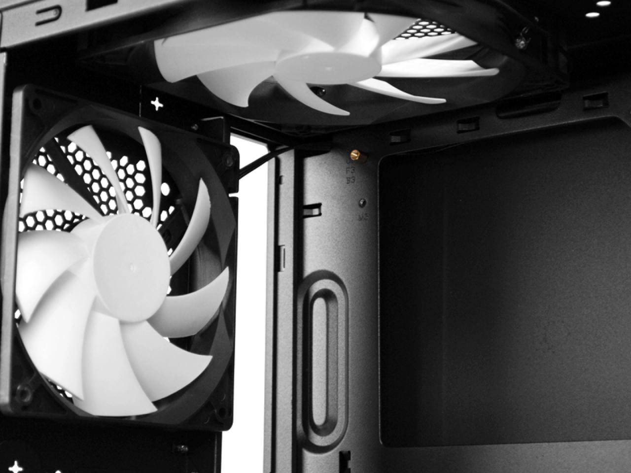 [01/06/2011] NZXT Source 210 (Elite) (2)
