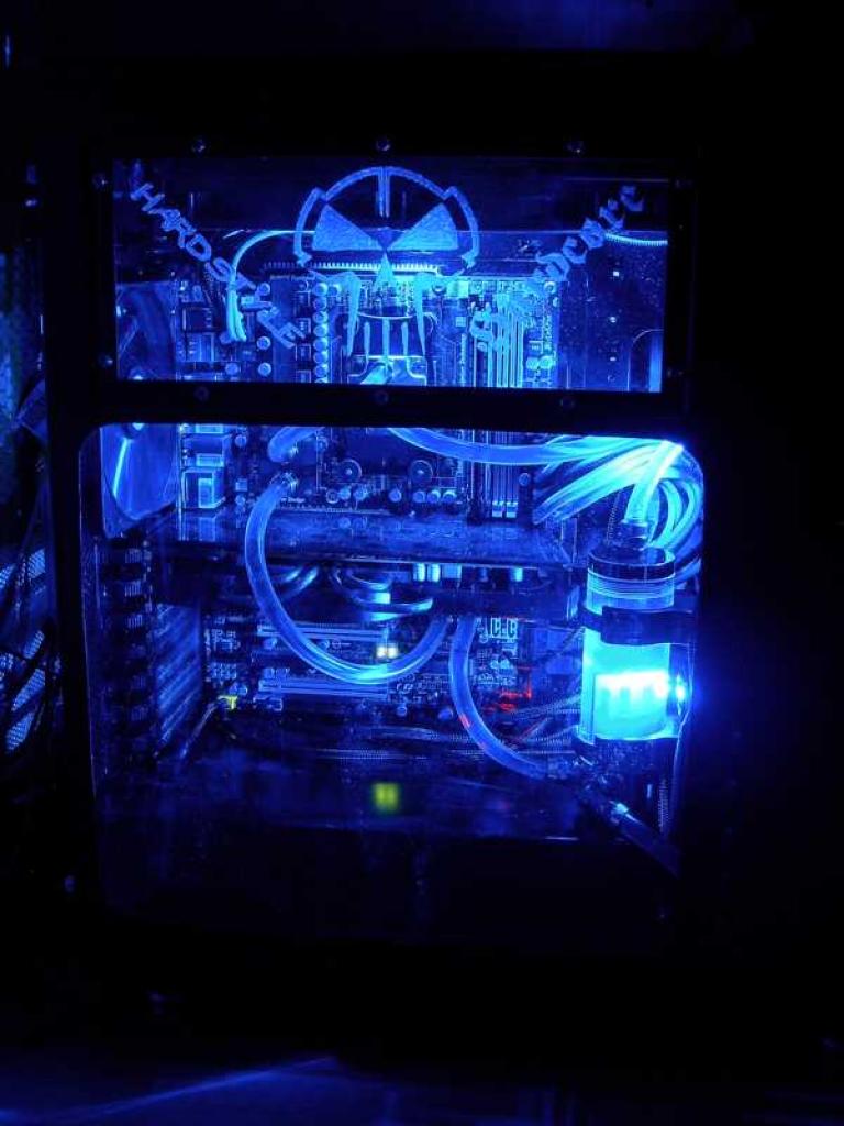 [03/06/2011] PC-Beleuchtung von ich656