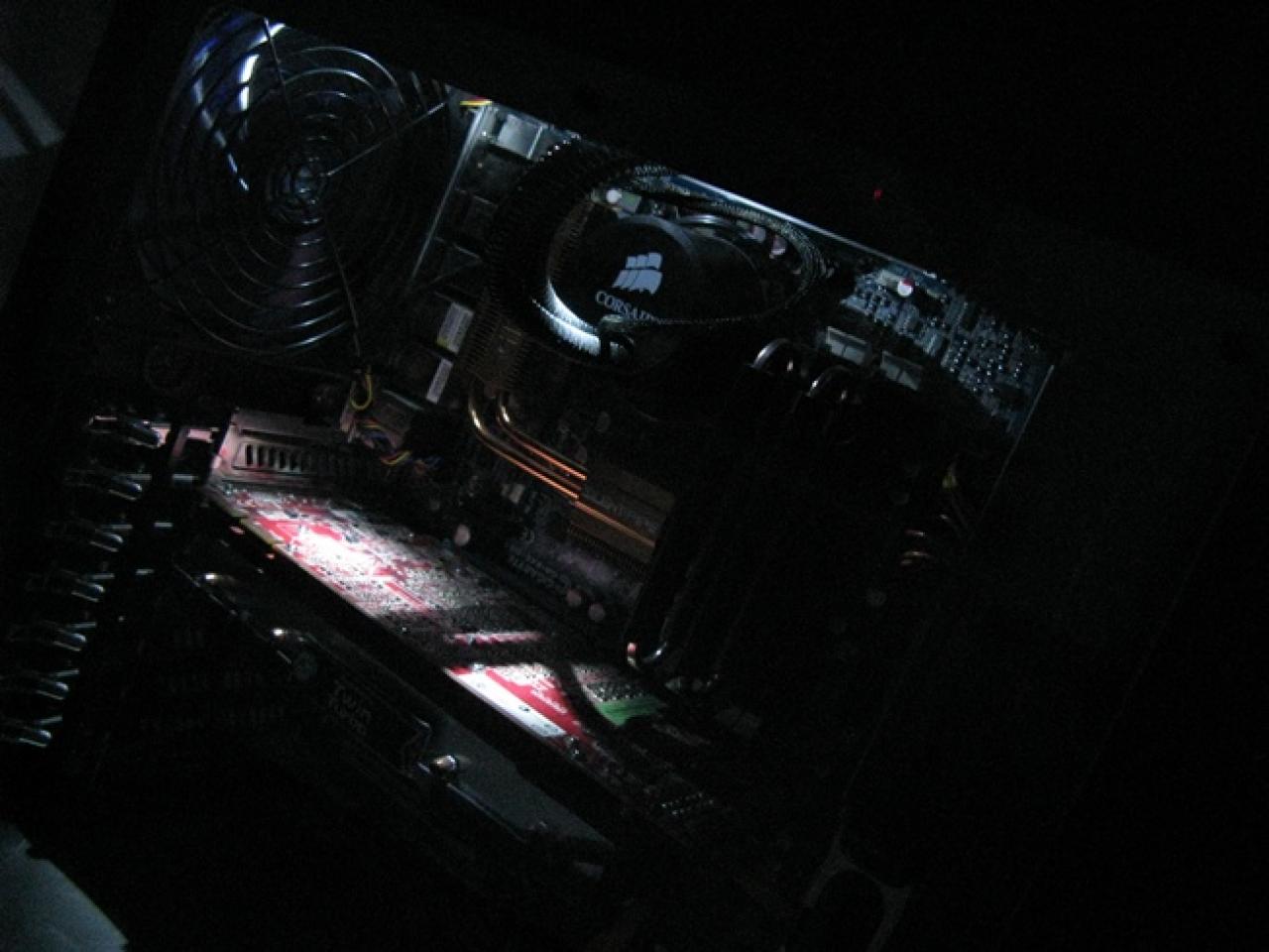 [03/06/2011] PC-Beleuchtung von XentroX