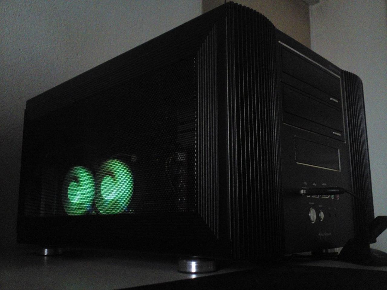 [03/06/2011] PC-Beleuchtung von Ahab