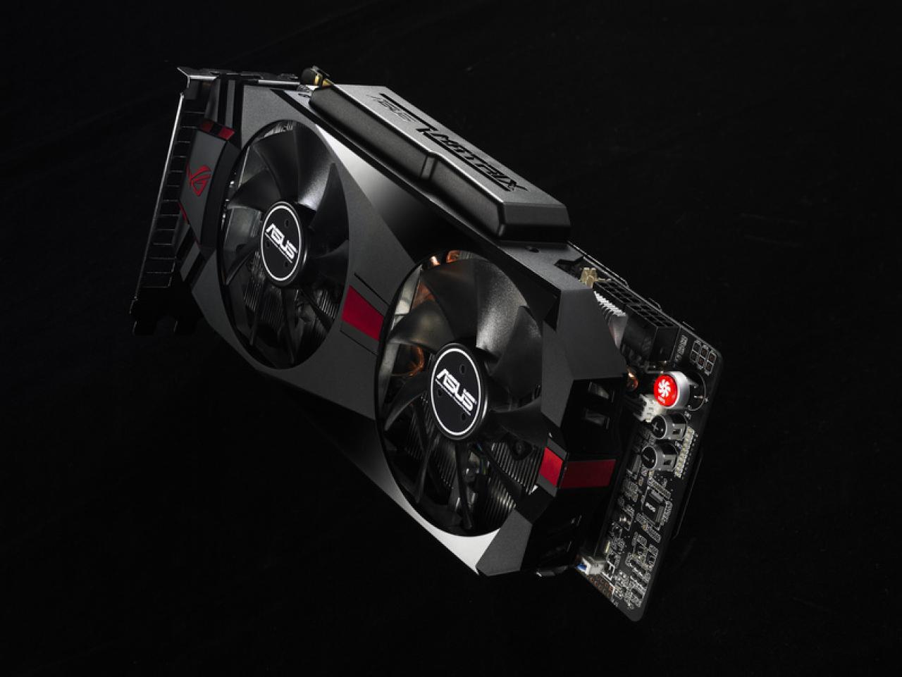 [07/06/2011] Asus ROG MATRIX GTX 580 Platinum (2)