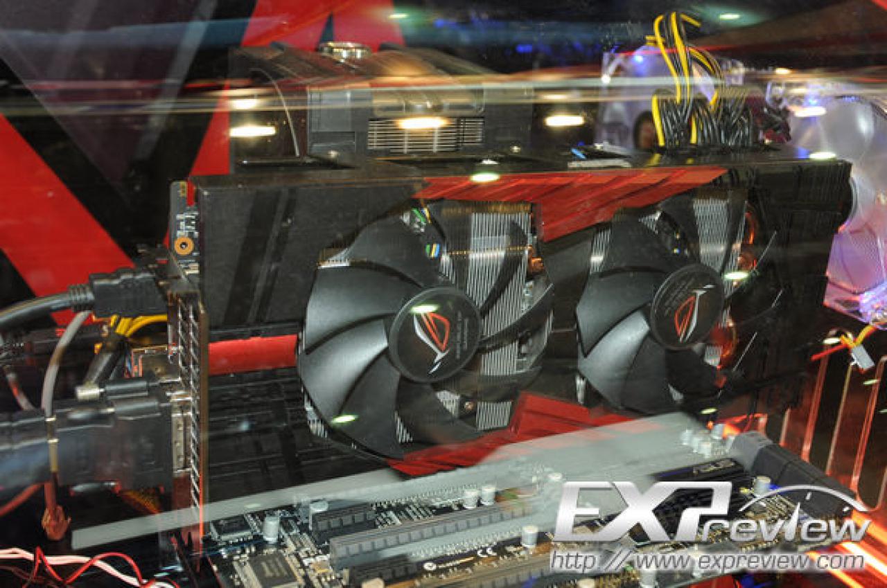 [03/06/2011] Dual-GPU-Monster Asus Mars 2 auf der Computex - Update: Taktraten (3)