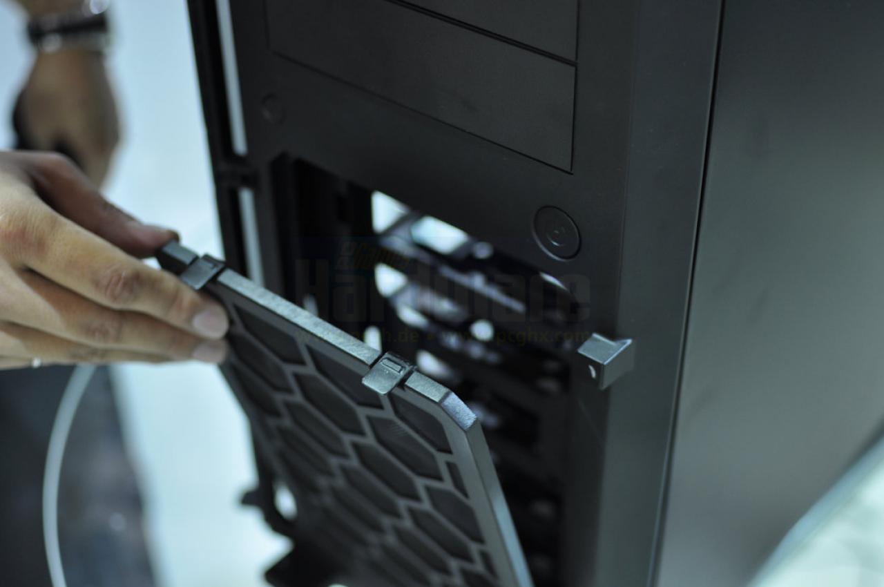 [03/06/2011] Antec P280 03