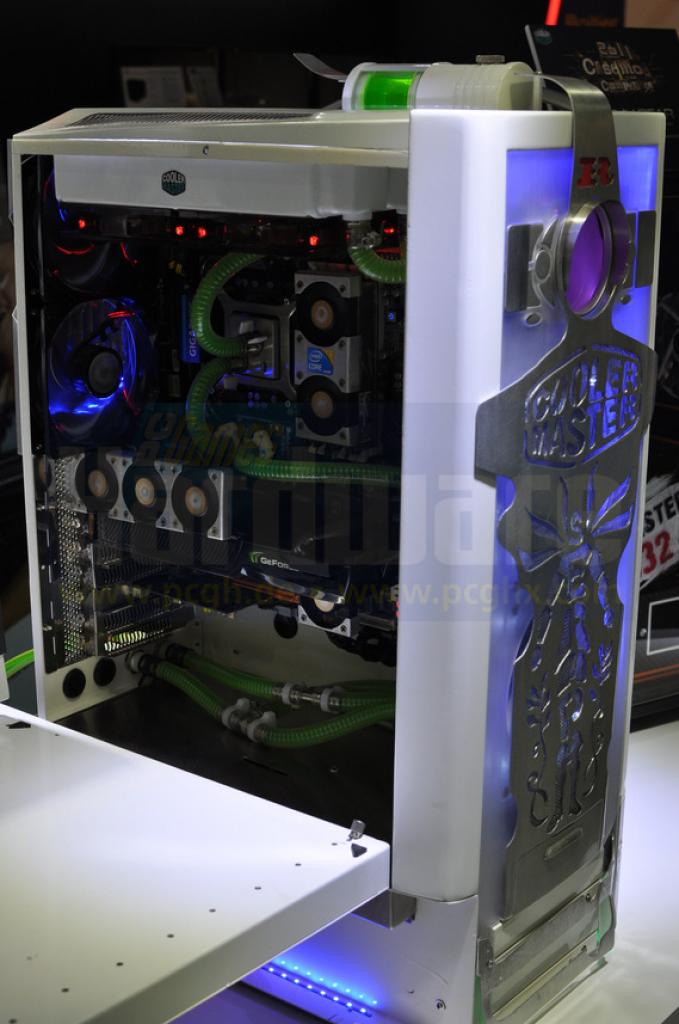 [03/06/2011] Casemods Computex Taipeh 8 