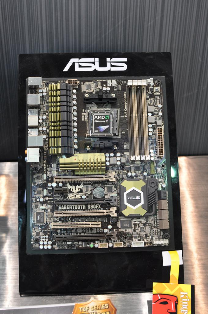 [03/06/2011] AMD: Bulldozer-Chipsätze für AM3+-Mainboards vorgestellt (34)