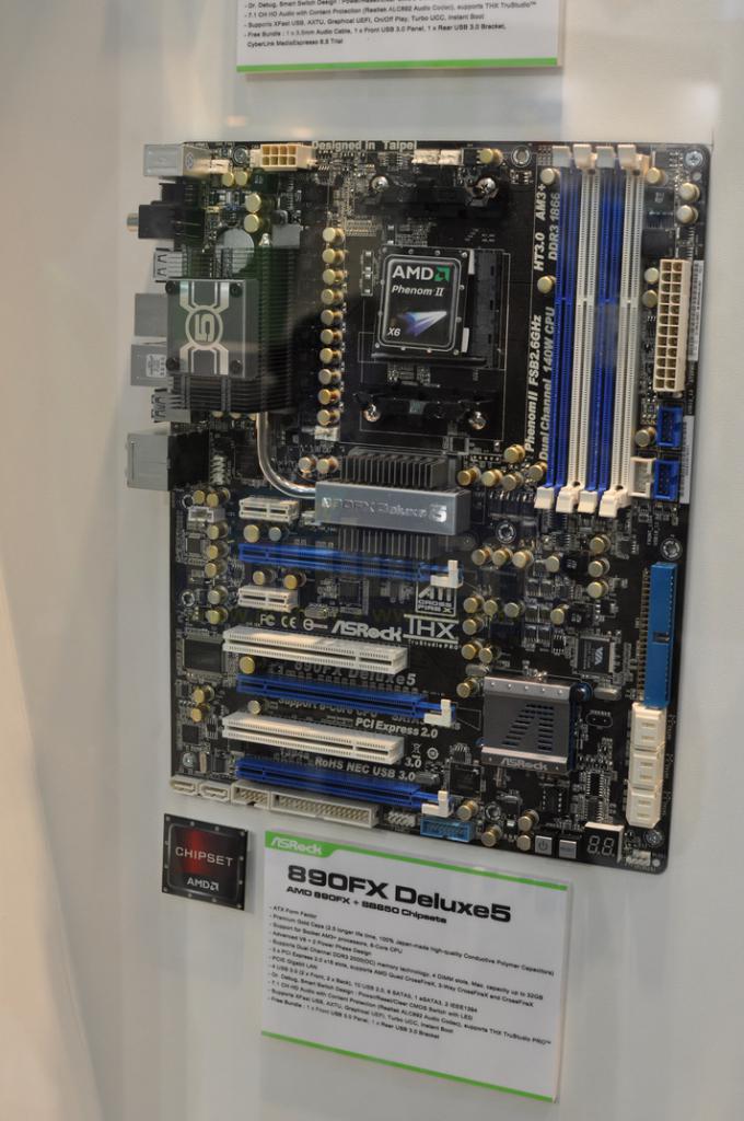 [03/06/2011] AMD: Bulldozer-Chipsätze für AM3+-Mainboards vorgestellt (42)