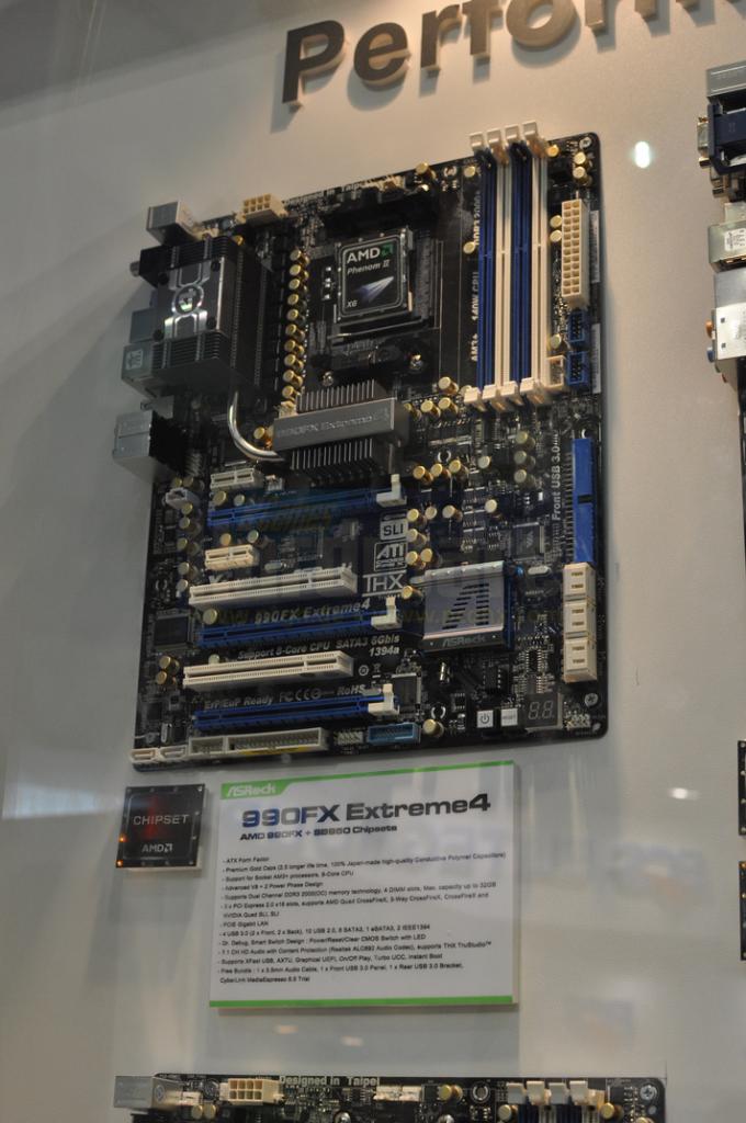 [03/06/2011] AMD: Bulldozer-Chipsätze für AM3+-Mainboards vorgestellt (44)