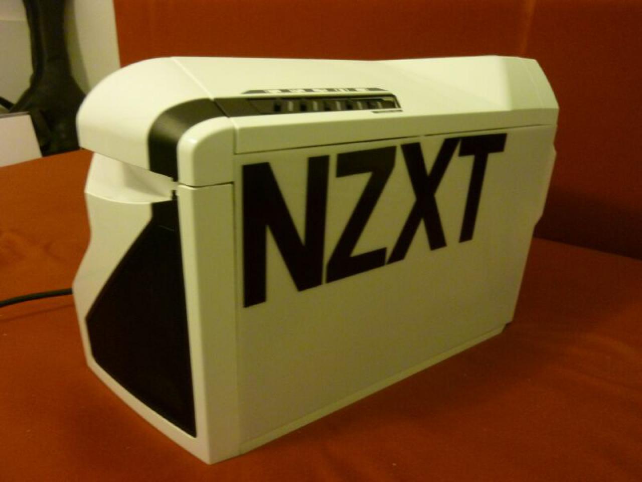 [29/06/2011] Die letzten Bilder: [Tagebuch] Mini NZXT Phantom Caseking-PCGH-Wettbewerb (5)