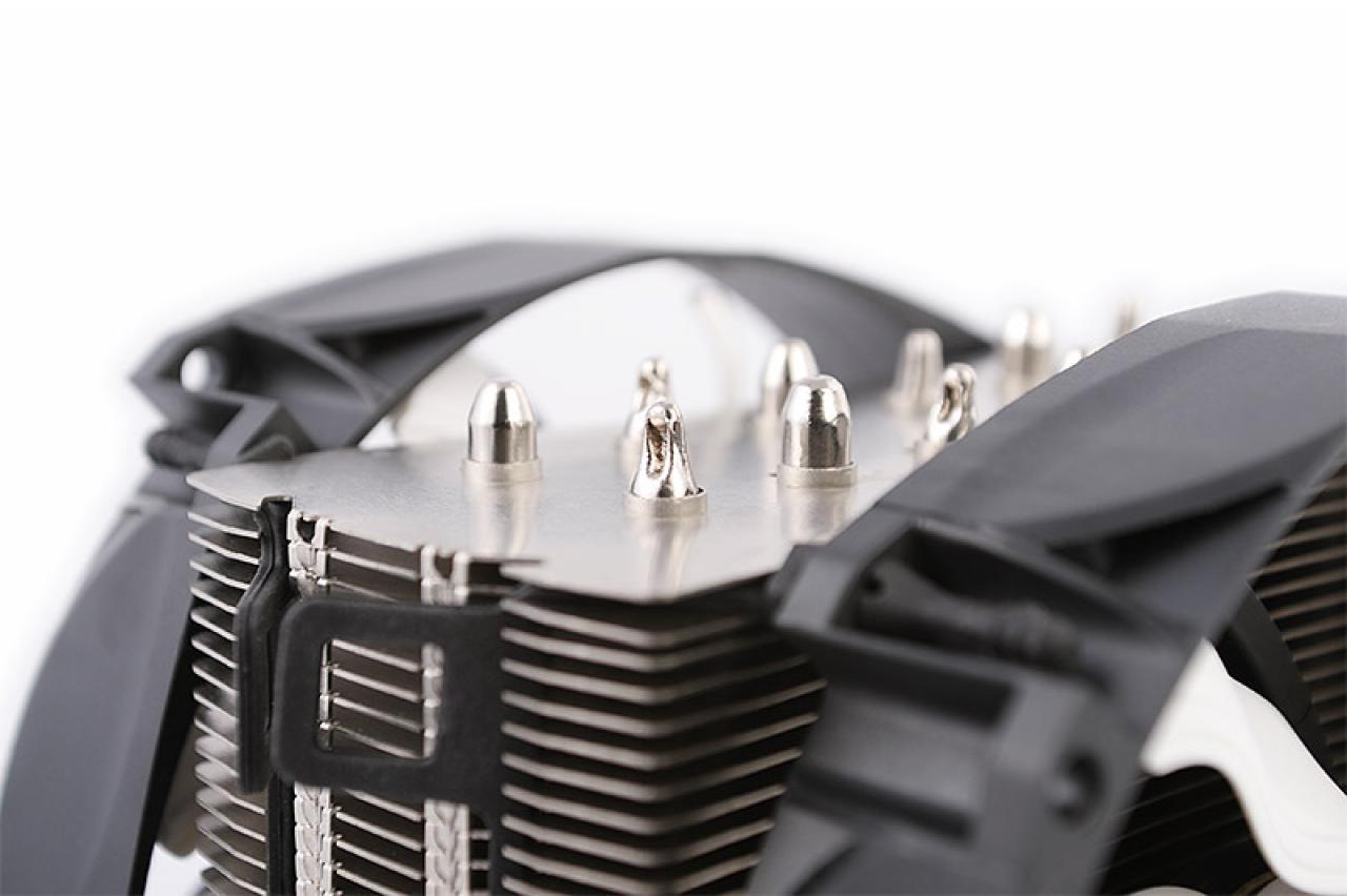 [22/06/2011] NZXT mit erstem CPU-Kühler Havik 140 (5)