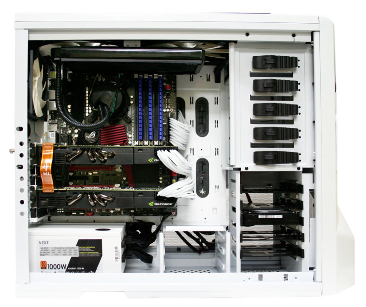 [08/06/2011] NZXT Phantom Big Tower white red 5 