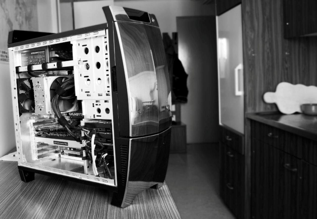 [01/06/2011] PC von eightcore