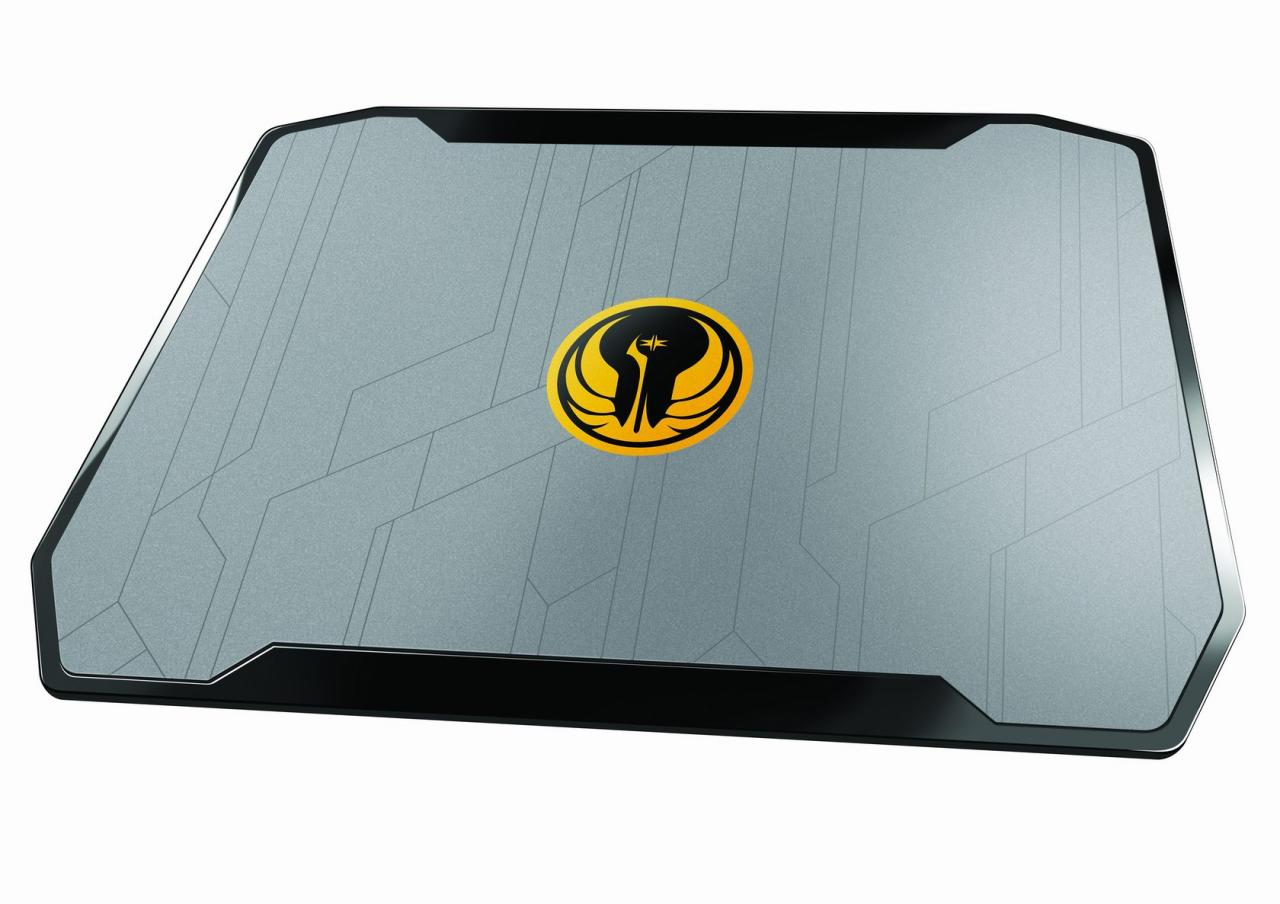 [08/06/2011] Star Wars: The Old Republic Gaming-Mauspad by Razer (2)