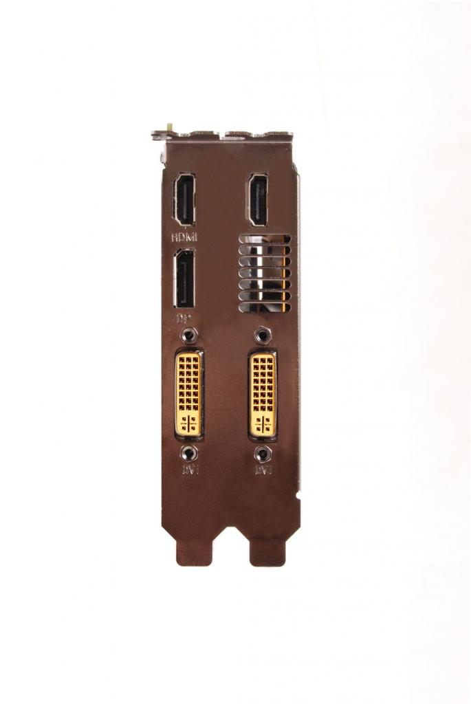 [24/06/2011] Zotac Geforce GTX 550 Ti Multiview (4)