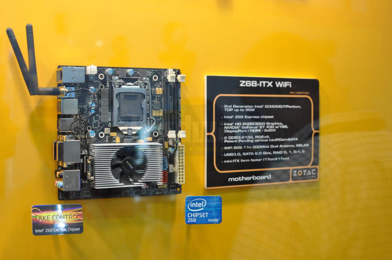 [02/06/2011] Computex: Zotac Z68 (1)