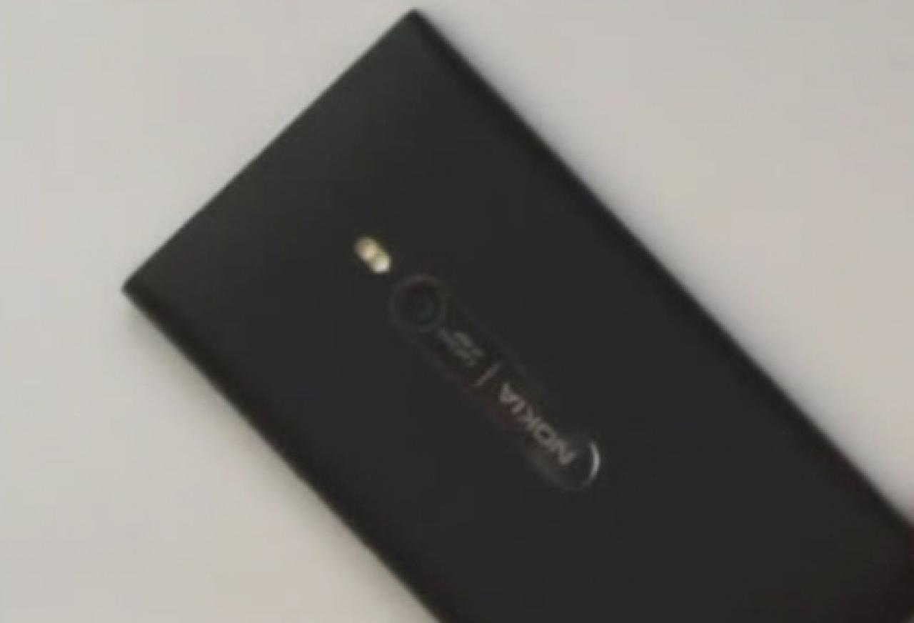 [25/06/2011] Nokia mit Windows Phone 7: Erste Bilder (1)
