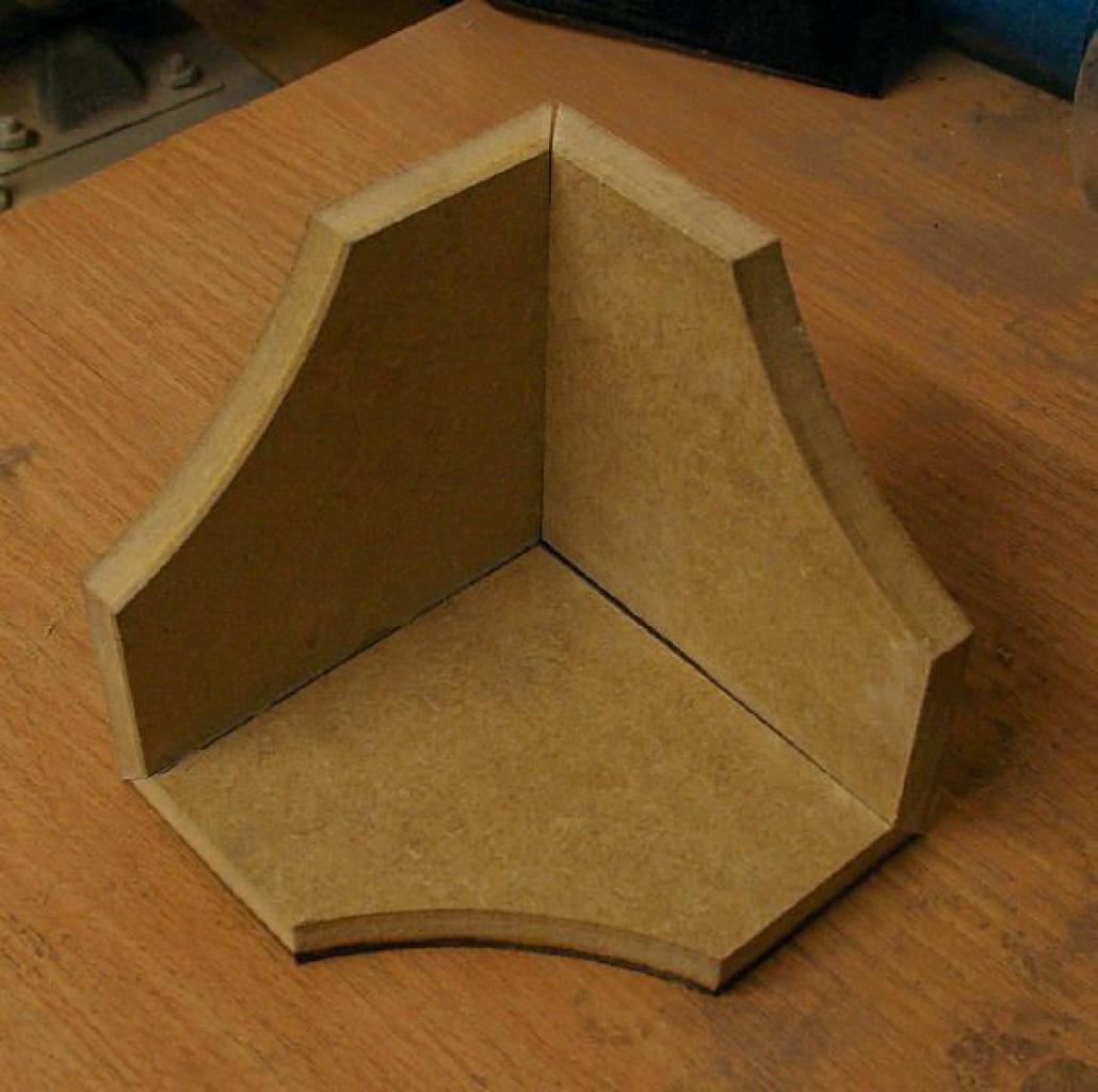 [24/06/2011] Motorisierte Fan-Casemod zu Portal 2: Ein Geschenk von GLaDOS (6)