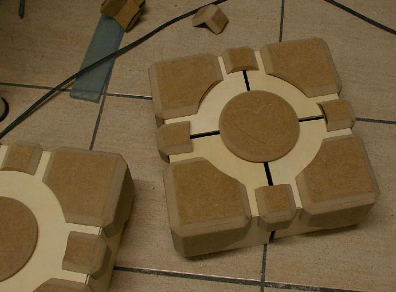 [24/06/2011] Motorisierte Fan-Casemod zu Portal 2: Ein Geschenk von GLaDOS (21)