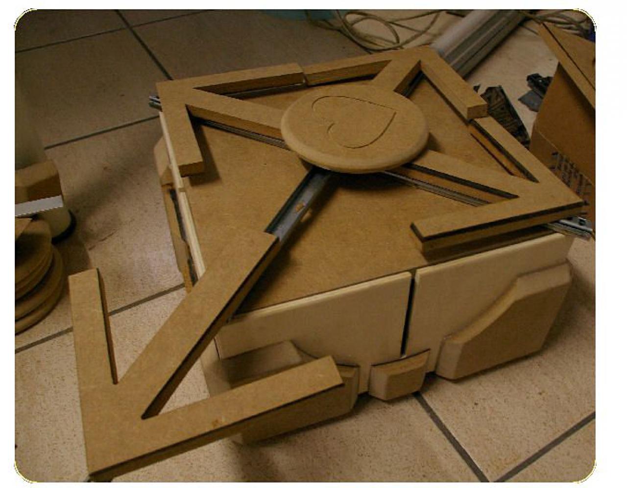 [24/06/2011] Motorisierte Fan-Casemod zu Portal 2: Ein Geschenk von GLaDOS (30)