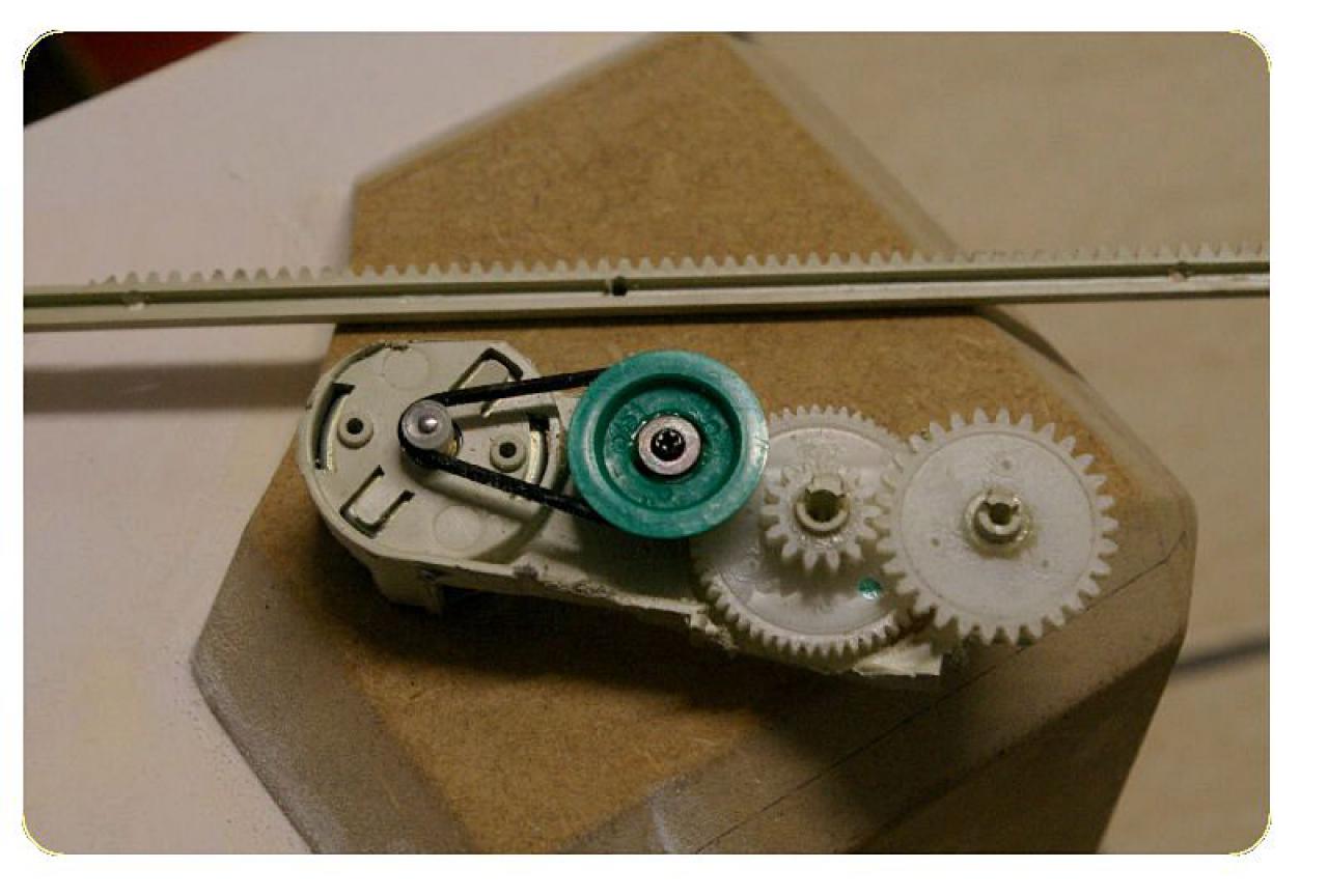 [24/06/2011] Motorisierte Fan-Casemod zu Portal 2: Ein Geschenk von GLaDOS (38)
