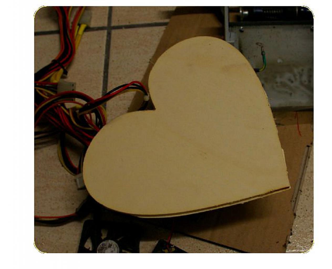 [24/06/2011] Motorisierte Fan-Casemod zu Portal 2: Ein Geschenk von GLaDOS (48)