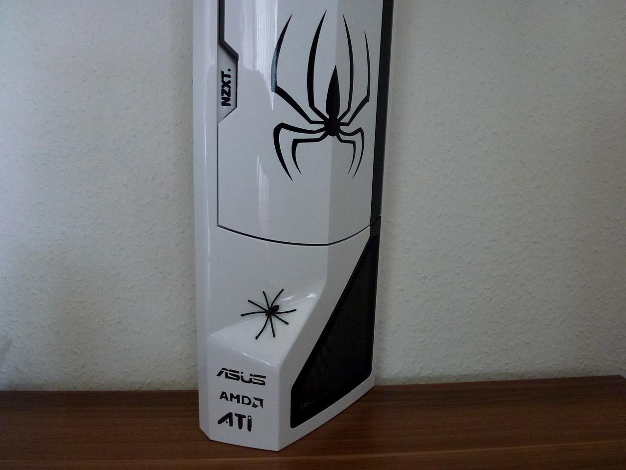 [17/06/2011] Pfui Spinne: Casemod mit vielen Krabbeltieren (13)