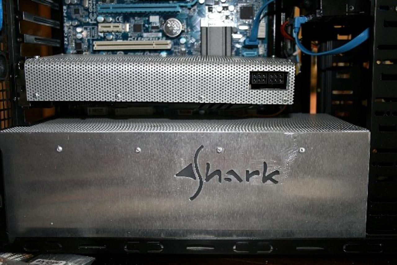 [17/06/2011] Shark: Lochblech, Sleeving und Beleuchtung von einem Casemod-Neuling (27)