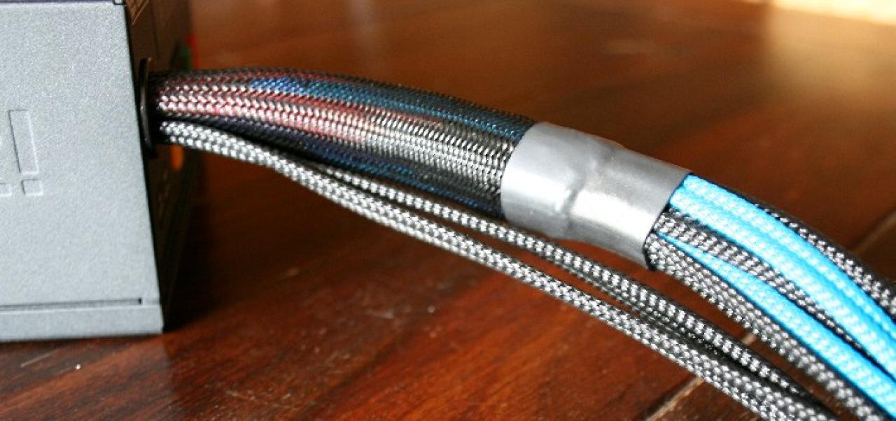 [17/06/2011] Shark: Lochblech, Sleeving und Beleuchtung von einem Casemod-Neuling (45)