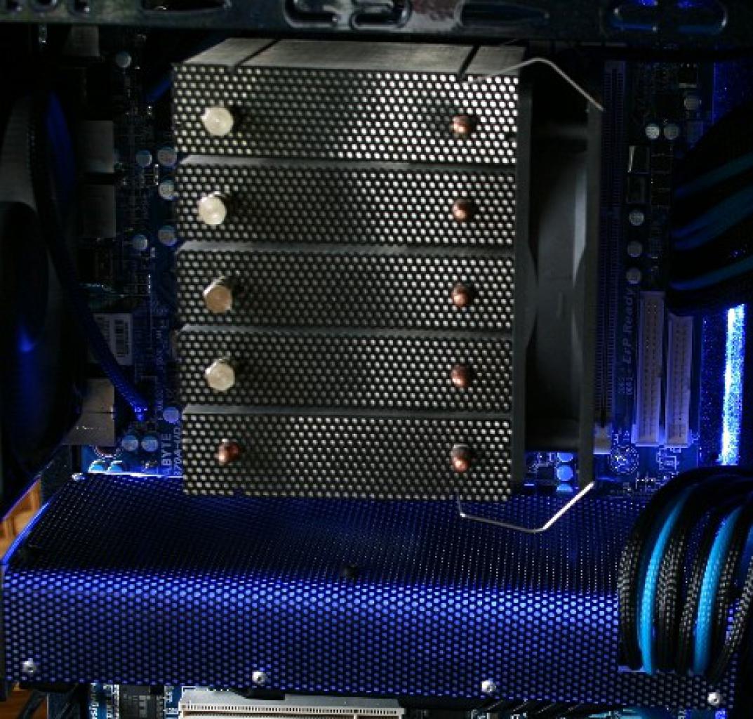[17/06/2011] Shark: Lochblech, Sleeving und Beleuchtung von einem Casemod-Neuling (54)