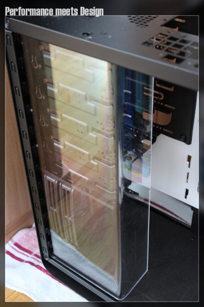 [19/07/2011] Update vom 20.7.: Arbeiten an SSDs, Wakü und Netzteil (27)