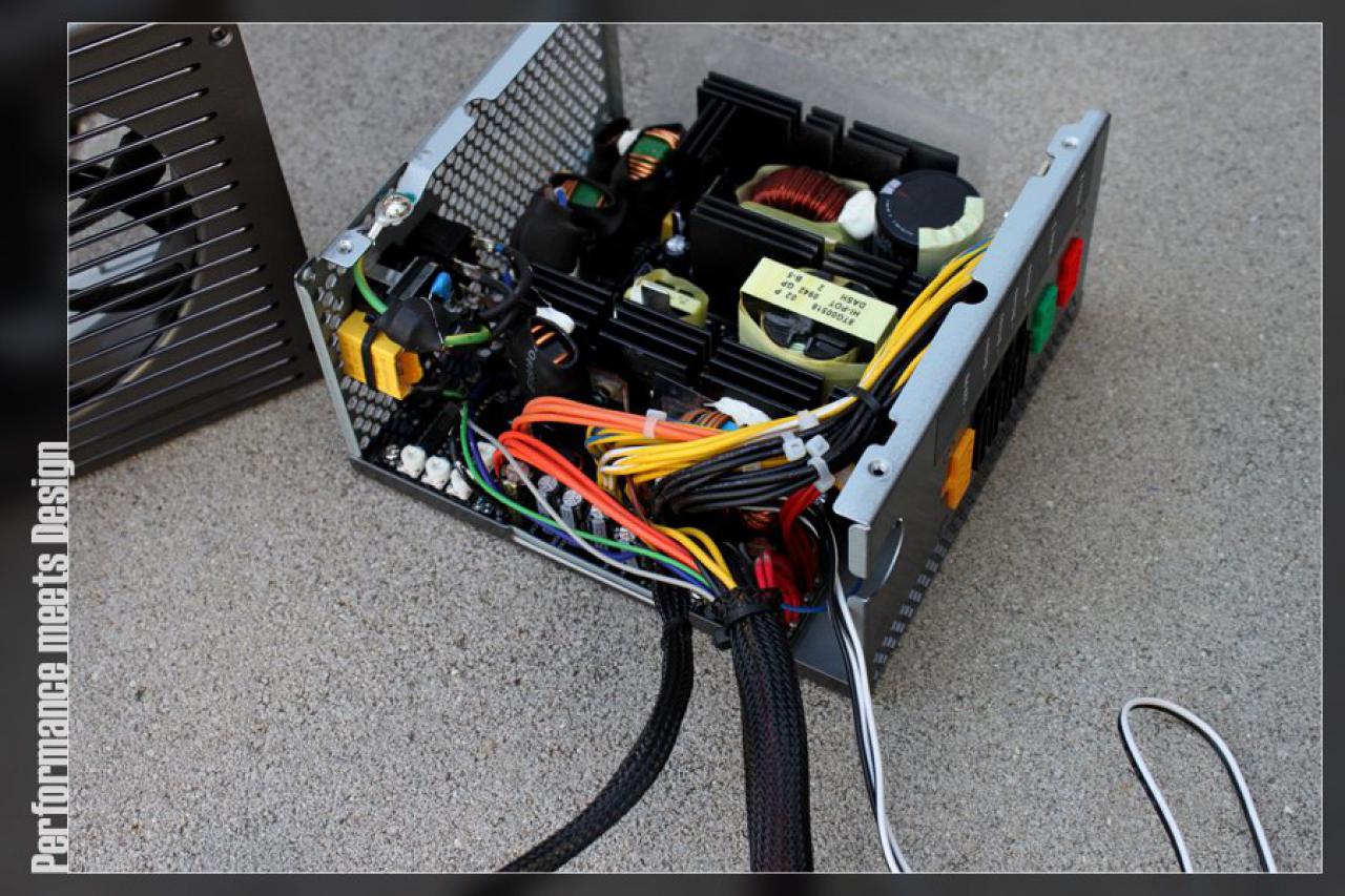 [19/07/2011] Update vom 20.7.: Arbeiten an SSDs, Wakü und Netzteil (56)